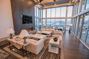 Apex Slopeside Luxury Townhome 3 Bedroom
